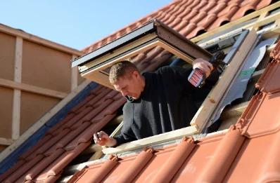 Pose de fenêtres de toit Velux à Tiviers